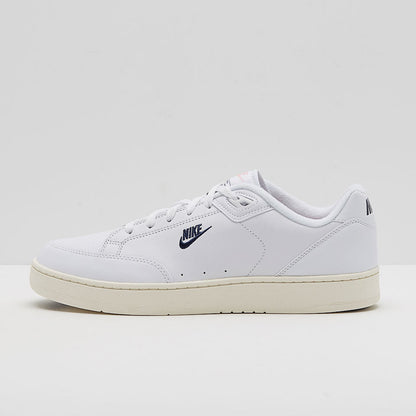 Nike Grandstand II