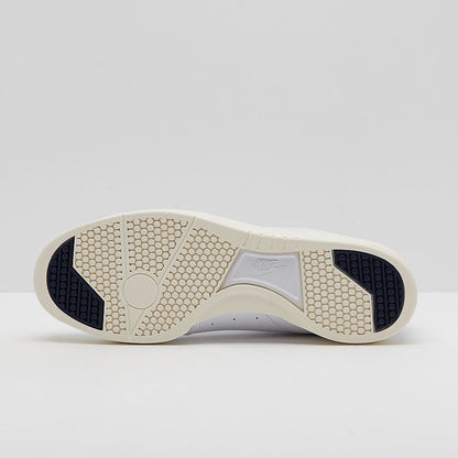 Nike Grandstand II