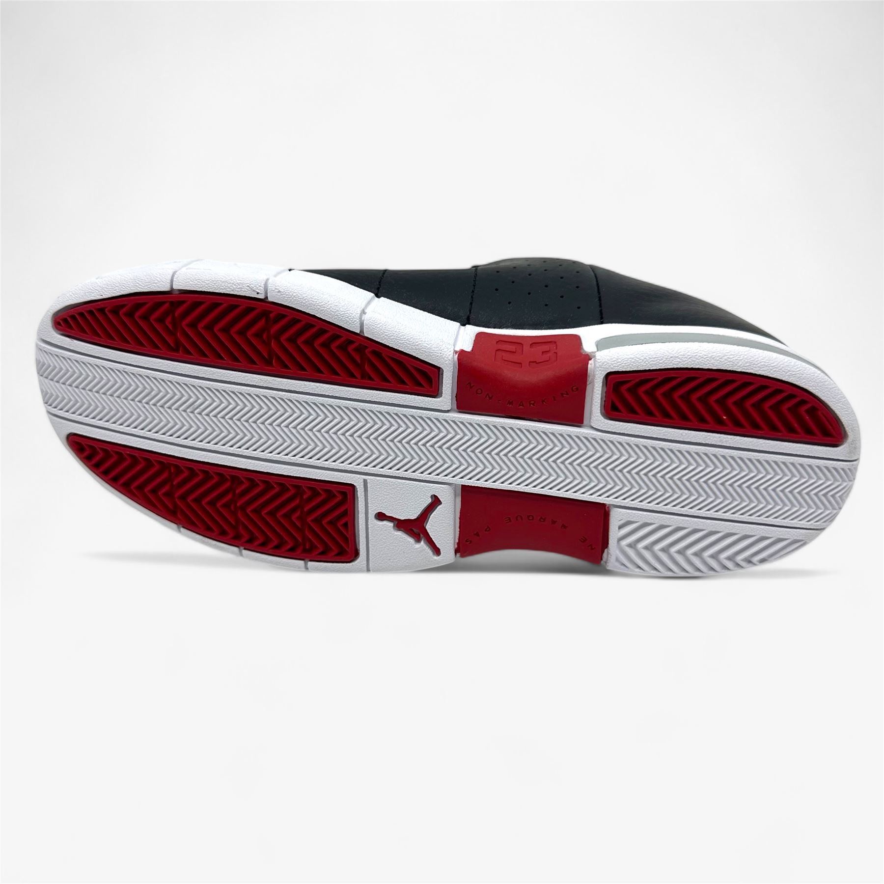 Jordan TE 2 Low GS Black Gym Red White Kids Athletic Sneaker