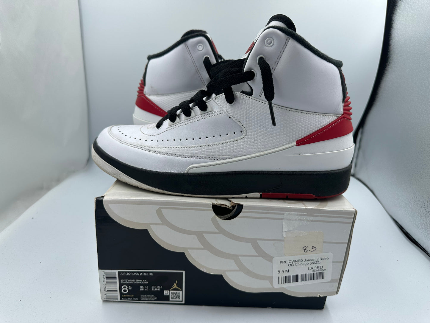 PRE OWNED Jordan 2 Retro OG Chicago (2022)