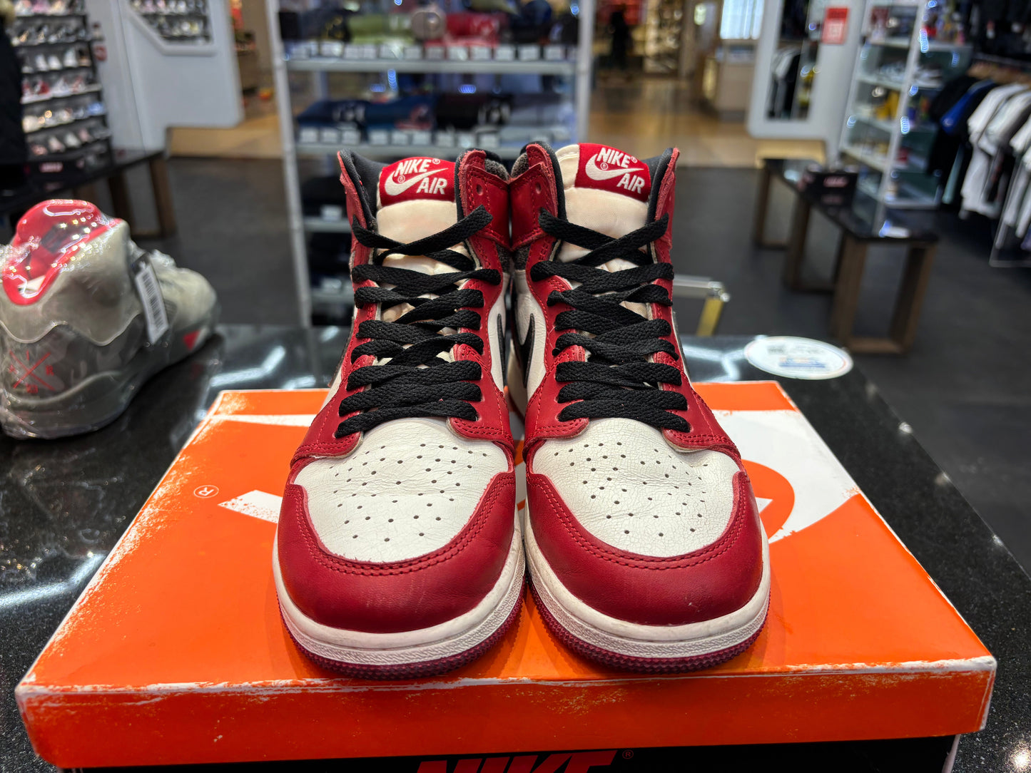 PRE OWNED Jordan 1 Retro High OG Chicago Lost and Found