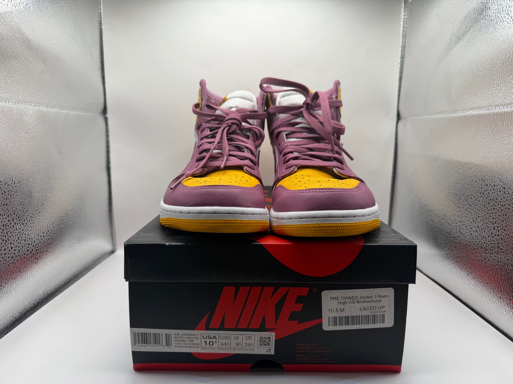 PRE OWNED Jordan 1 Retro High OG Brotherhood